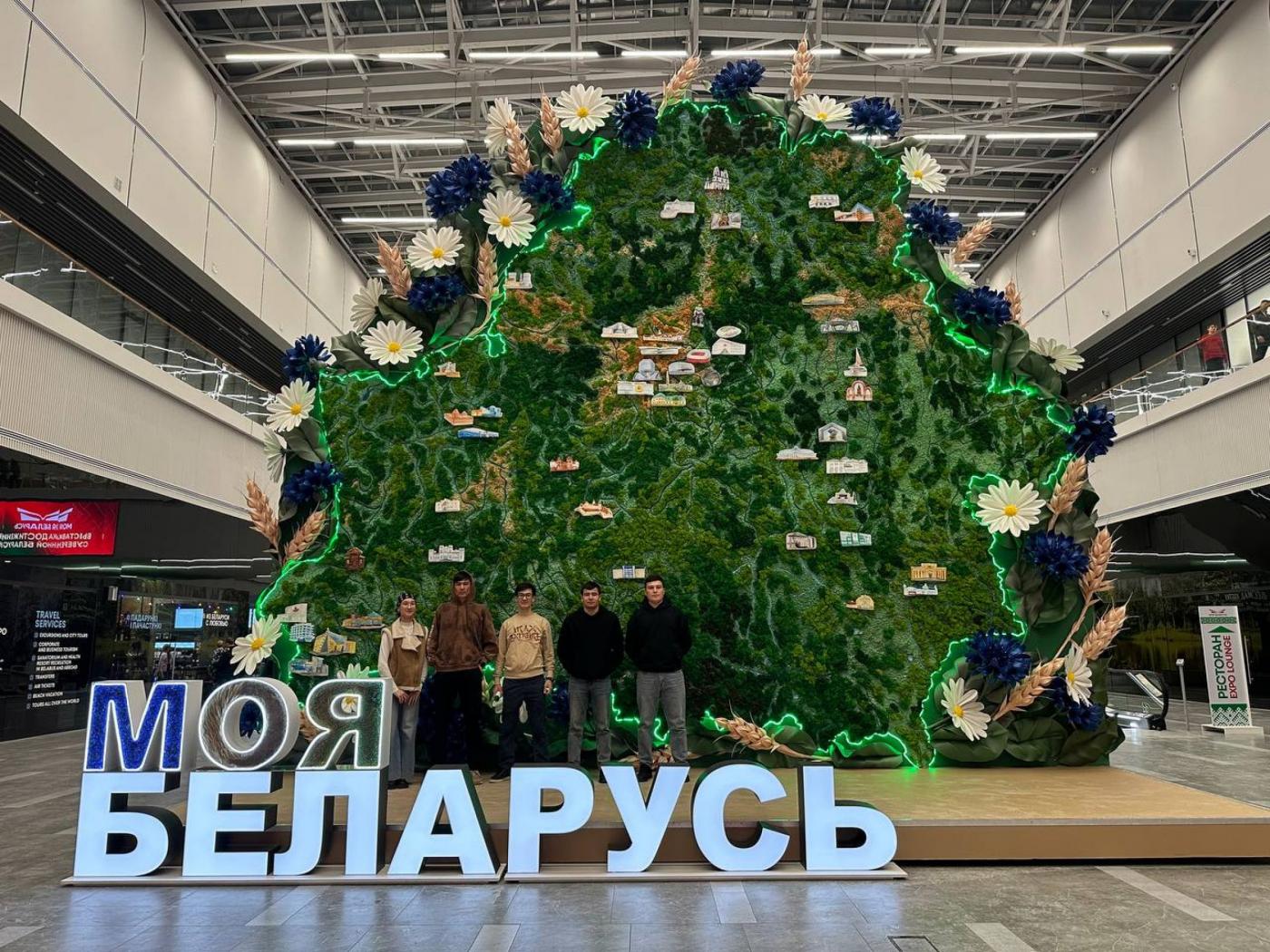 Студенты и преподаватели ФМС посетили интерактивную выставку «Моя Беларусь»
